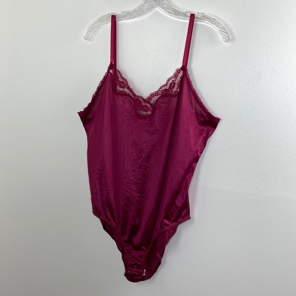 Vintage Other - Vintage L’eggs Dark Pink One Piece Camisole Body Suit size 38